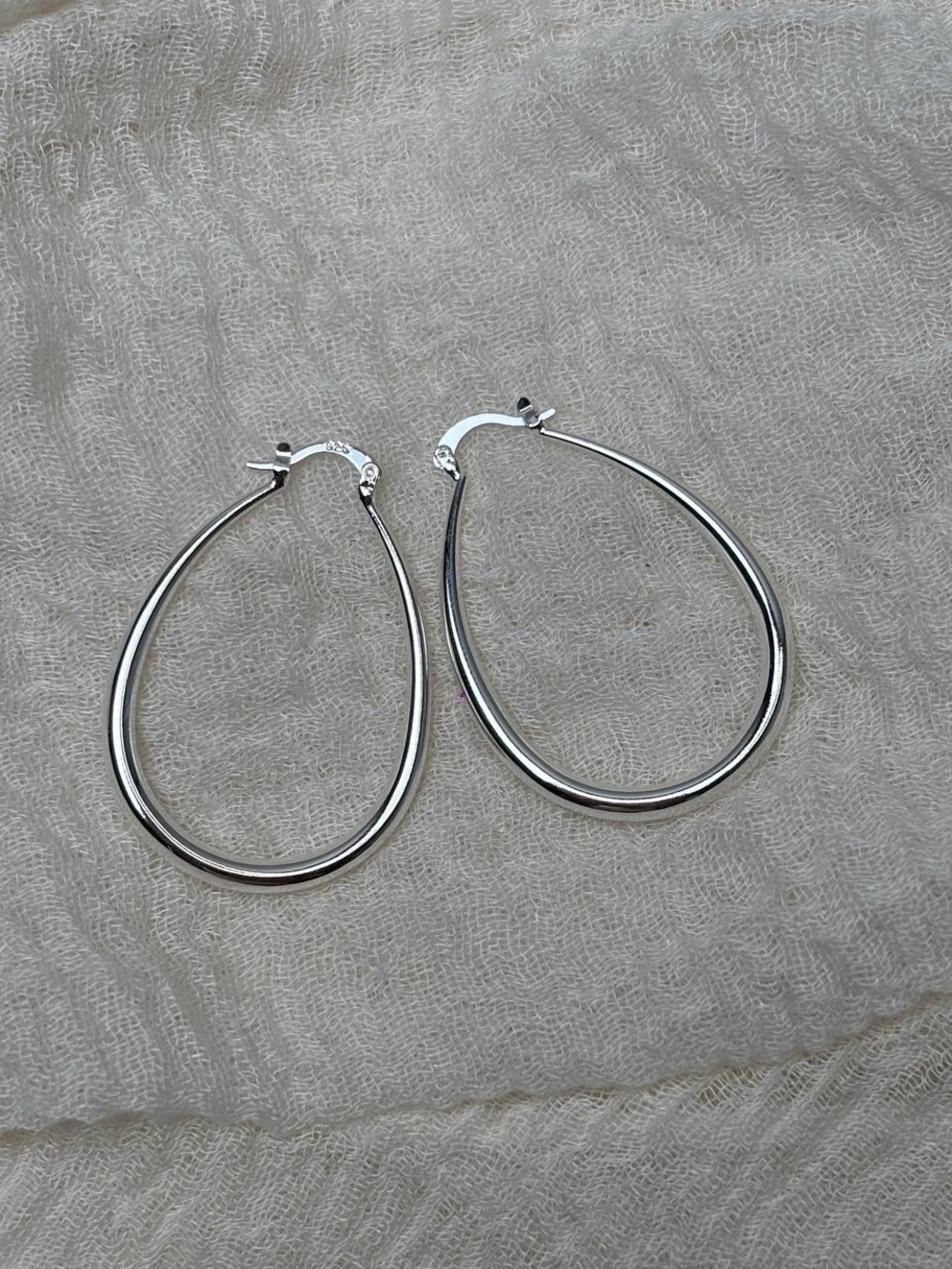 925 Sterling Silver Teardrop Hoop Earrings - Silver OUT OF STOCK - Picture 3 of 6